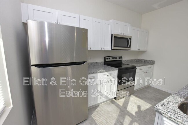 Foto del edificio - 206 W Crescent Dr