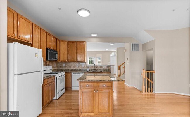 Foto del edificio - 2133 Bexley Dr