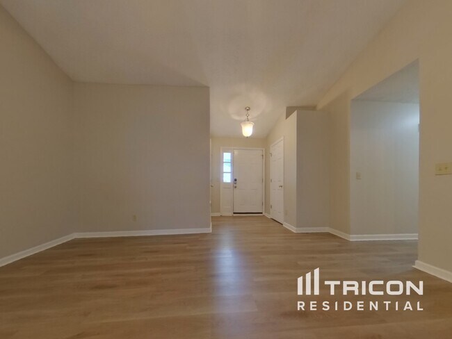Foto del edificio - 3436 Lochness Ln