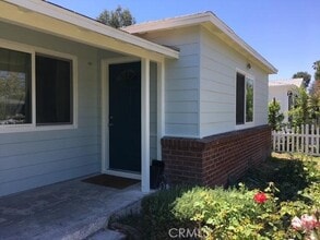 Building Photo - 13346 Valleyheart Dr N