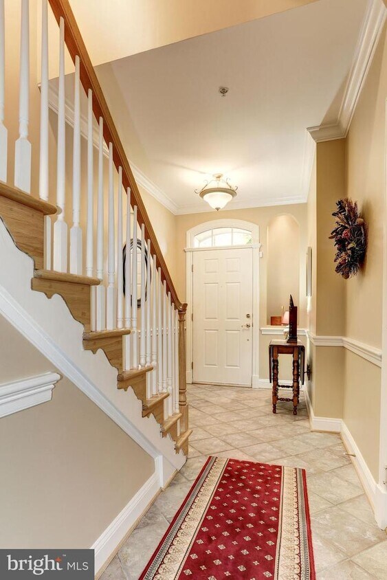 Foto principal - 5237 Bessley Pl