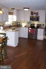 Building Photo - 15404 Beachview Dr