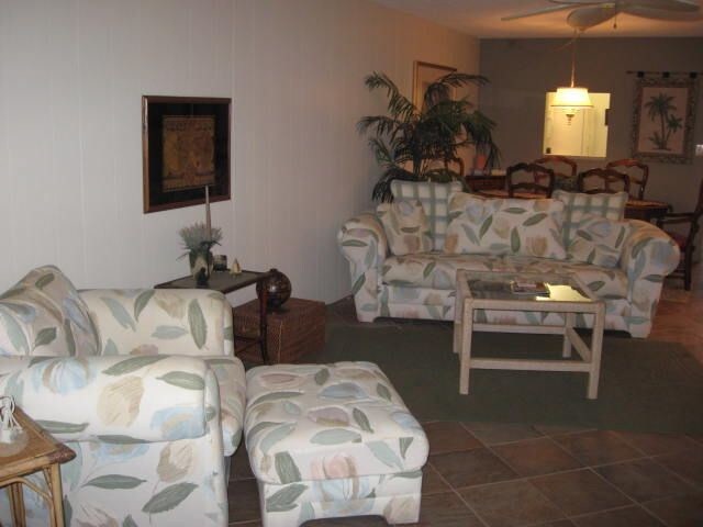 Foto del edificio - 250 Santa Maria St