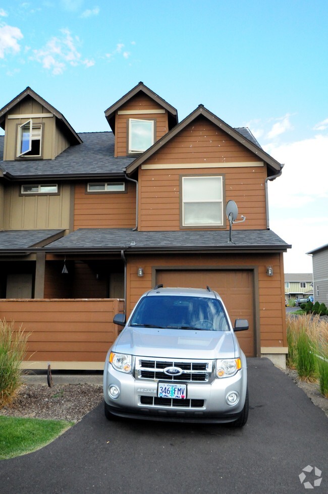 Foto del edificio - Fairhaven Townhomes