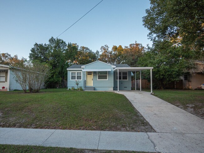 Building Photo - Historic District Rental Property!