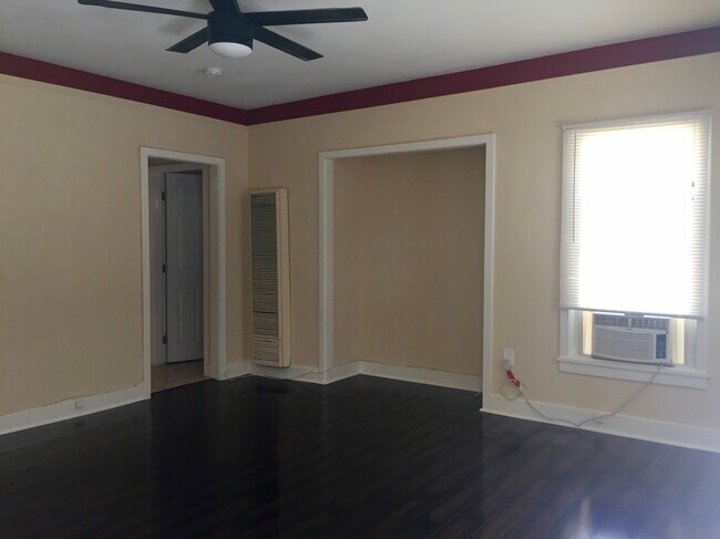 living room - 271 N Holliston Ave
