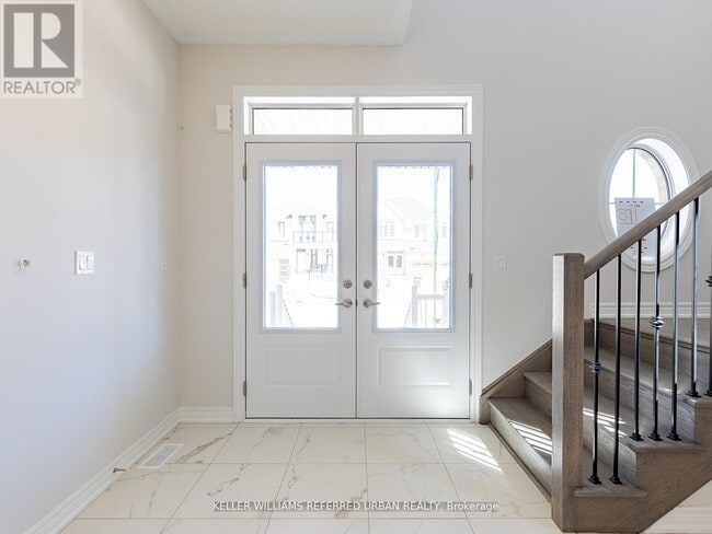 Building Photo - 1470 Davis Lp