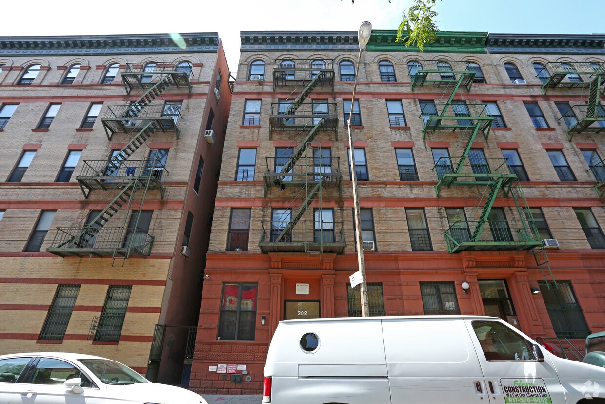 Foto del edificio - 202 W 149th St