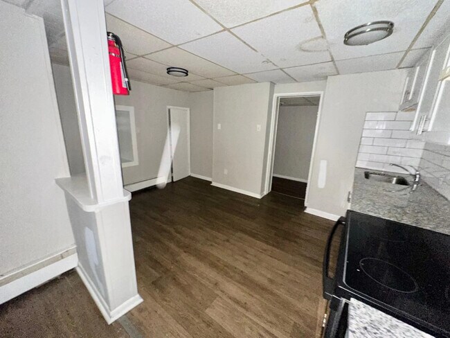 Foto del edificio - 420 N High St