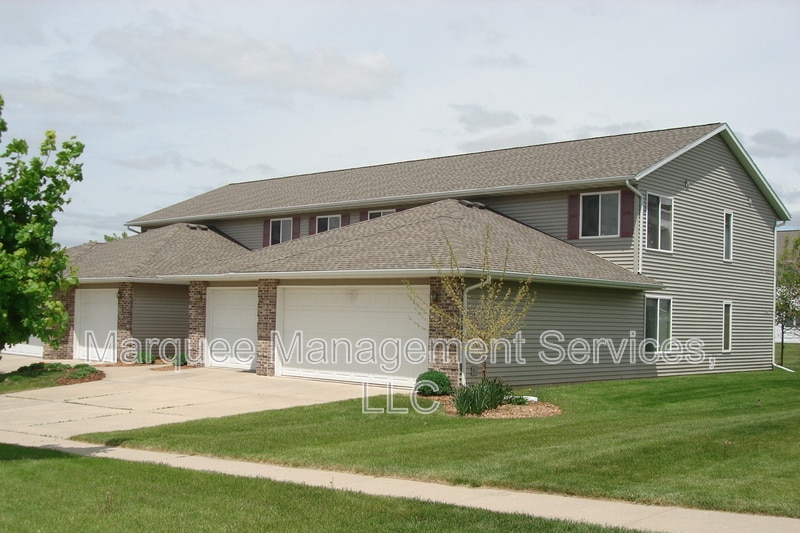 Primary Photo - 115 W Windsor Ave