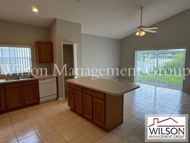 Building Photo - 4944 Waterside Pointe Cir