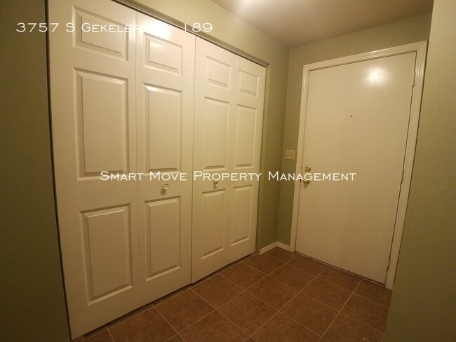 Foto del edificio - 3757 S Gekeler Ln