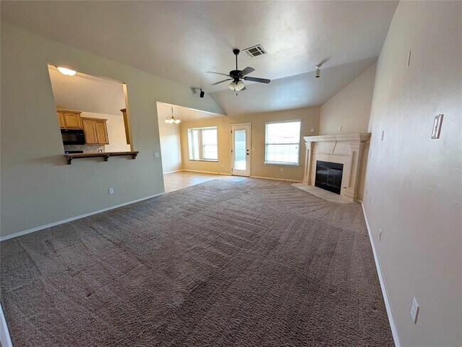 Foto del edificio - 621 Apple Tree Ln