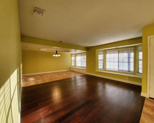 Building Photo - 26785 Hitching Post Ln