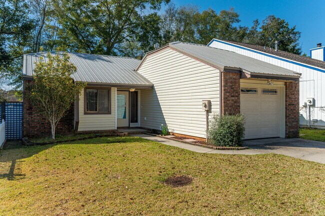 Foto del edificio - 101 Cedar Ridge Way