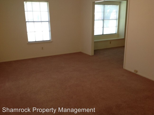 Building Photo - 2 br, 1.5 bath House - 7308-A Sanger Ave.