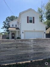 Building Photo - 2703 E Surrey Dr