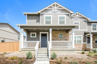 Building Photo - 13423 Oneida Ln