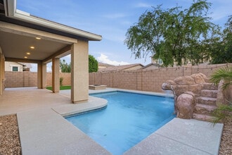Building Photo - 23111 Via Del Oro