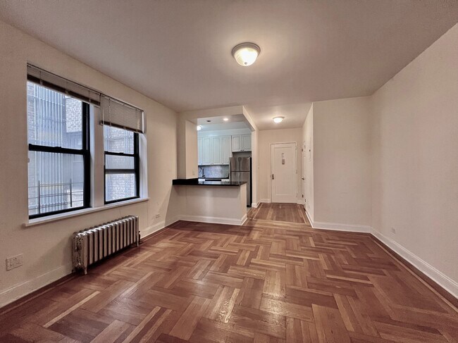 Foto del edificio - 105 Pinehurst Ave