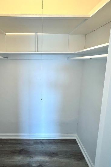 Foto del edificio - 8000 Harding Ave