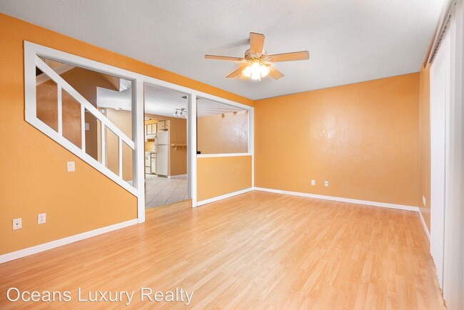 Building Photo - 2 br, 2 bath House - 176 E Baywood Sq
