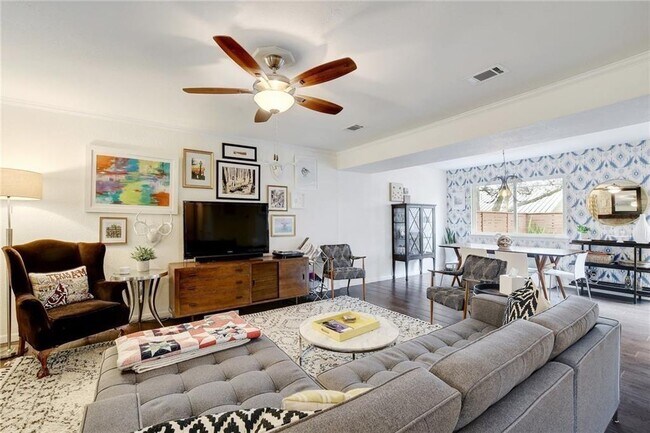 Foto del edificio - 9019 Wagtail Dr