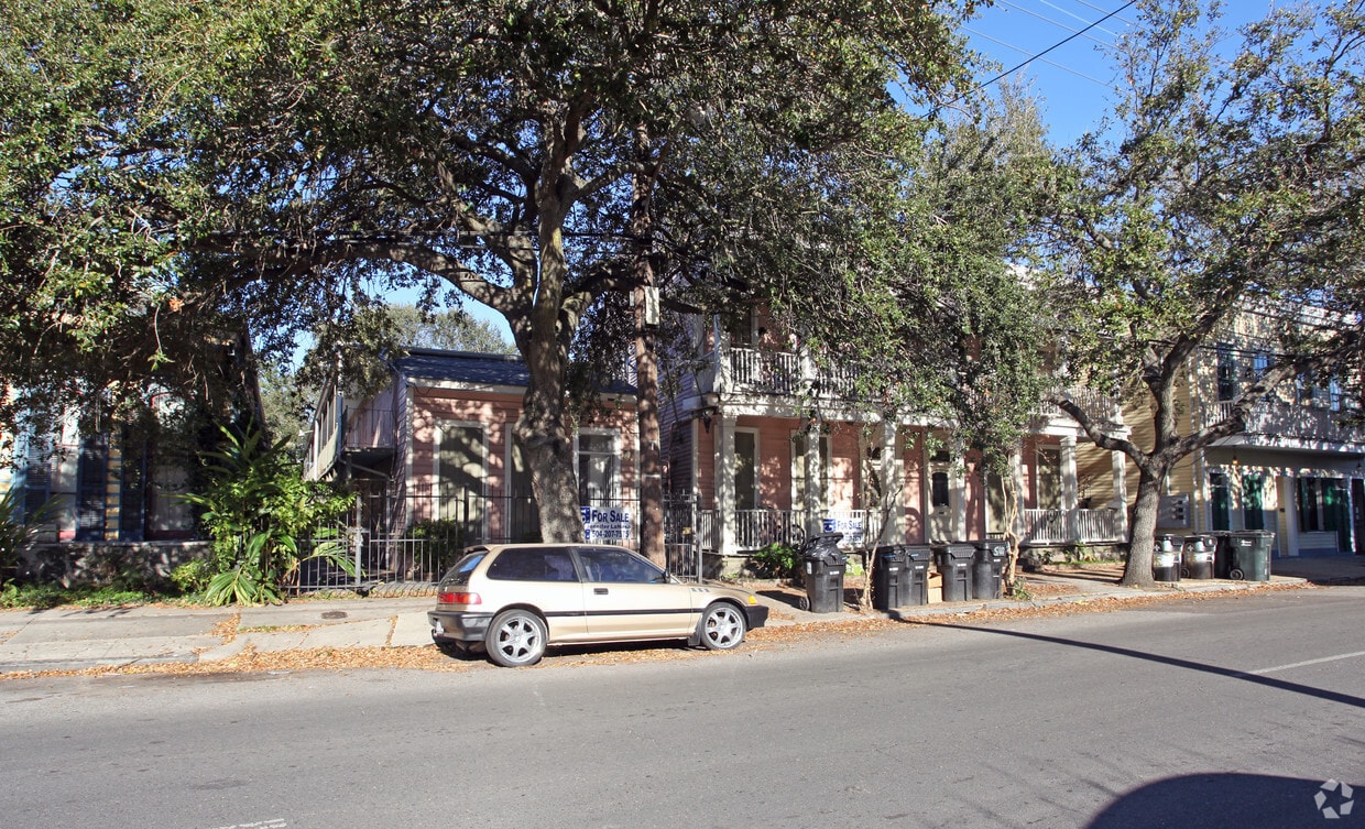 Building Photo - 1213-1217 Carondelet St