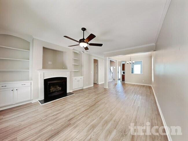 Building Photo - 557 McCarthy Dr