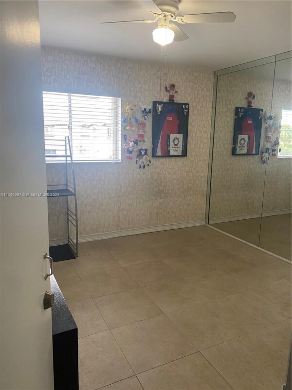 Foto del edificio - 800 SW 104th Ave