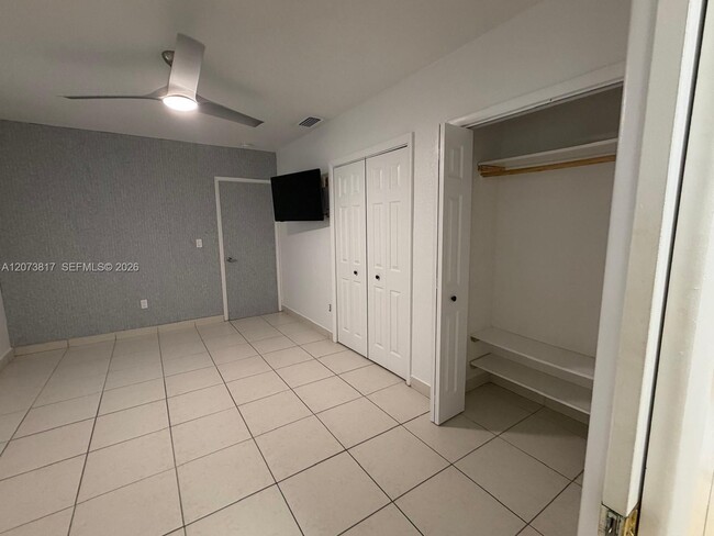 Building Photo - 7300 S Waterway Dr
