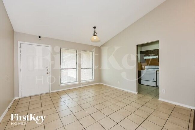 Foto del edificio - 3225 Amber Dr S