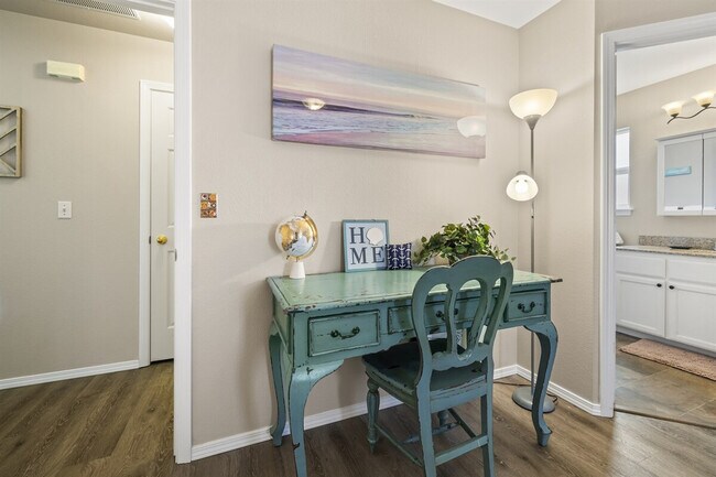 Foto del edificio - 7302 Bay Meadows Dr