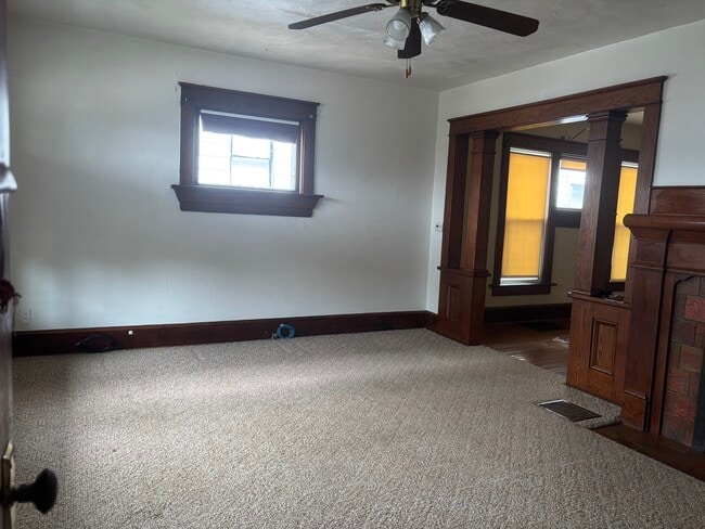 Living room - 1225 W 8th St