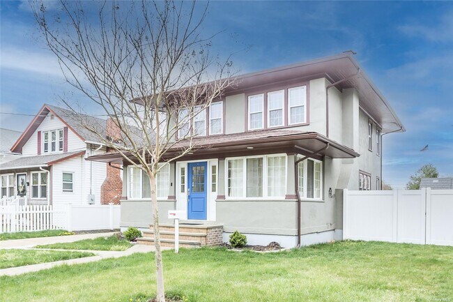 Building Photo - 88 Lincoln Pl
