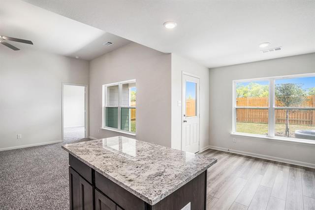 Building Photo - 1460 Sunkiss Dr