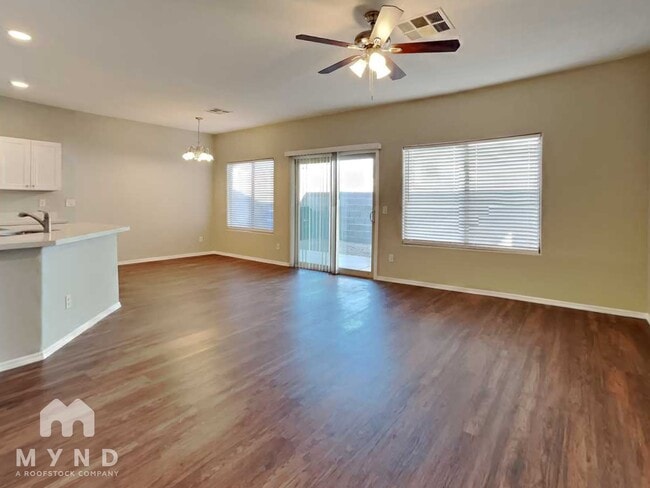 Building Photo - 506 W Gary Way