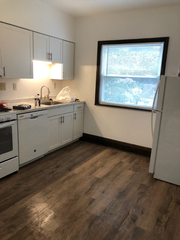 Photo - 512 Carolyn Ave Townhome