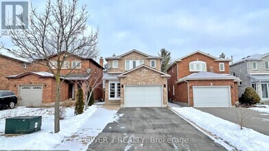 Building Photo - 46 Bayel Crescent