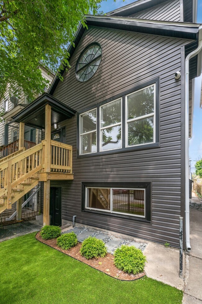Foto del edificio - 1731 N Fairfield Ave