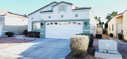 Building Photo - 1631 Marion Bennet Dr