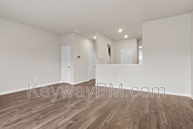 Building Photo - 2182 River Park Ct