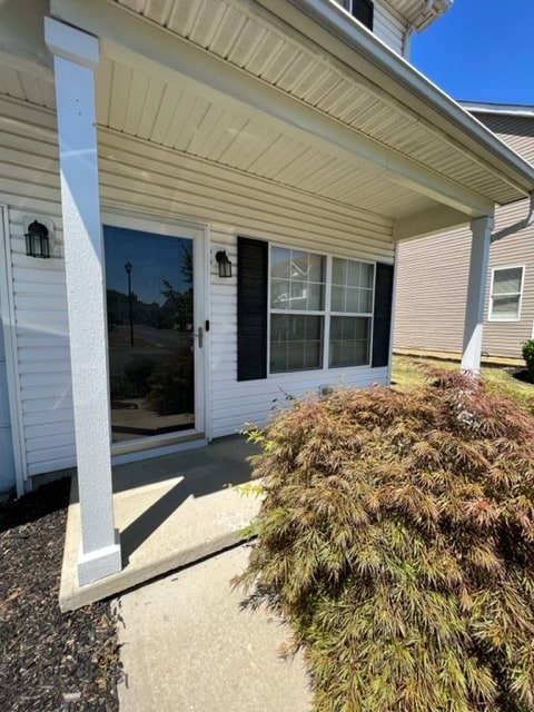 Building Photo - 696 Wilke Pl
