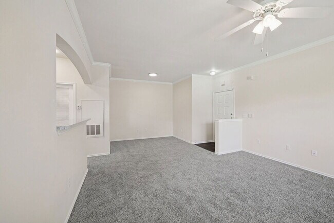 Foto del edificio - South Garrison Road, Corinth, TX 76210 - 2 BR 2 BA condo