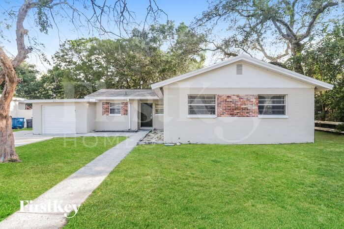 Primary Photo - 211 W 108th Ave