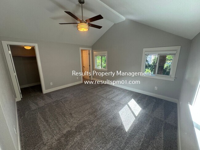 Building Photo - Penryn 3 Bed 2 Bath Cottage