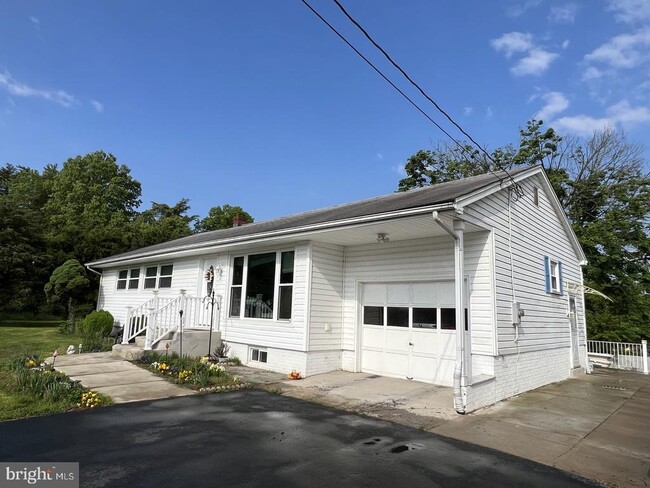 Building Photo - 7108 Ordway Rd