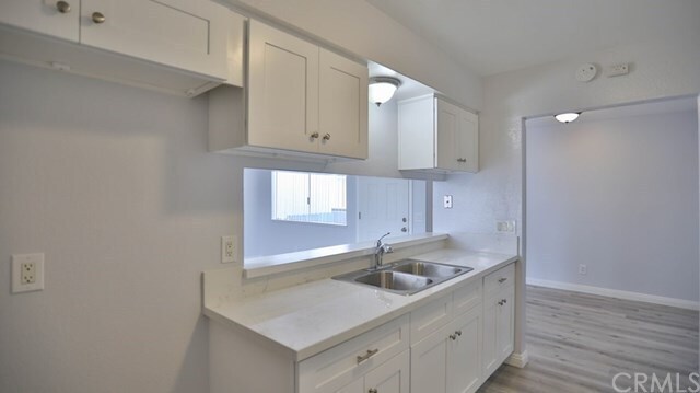Building Photo - 11255 Parkview Ln