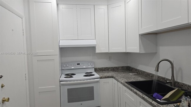 Building Photo - 9159 SW 77th Ave