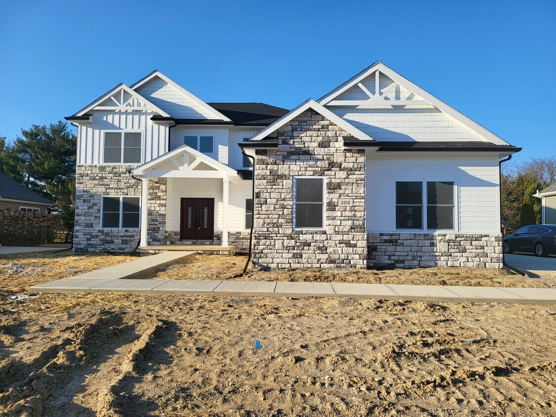 8108 Winding Ridge Blvd, Monclova, OH 43542 House Rental in Monclova